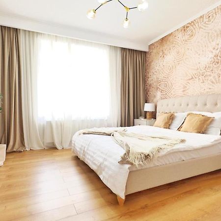 Apartament Bisera ティミショアラ エクステリア 写真